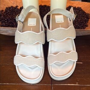 Dolce Vita Women's Cream Sandals